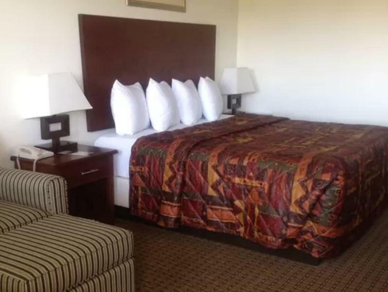 America Inn & Suites Ridgecrest Exteriör bild